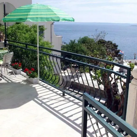 Nikola Villa Brela